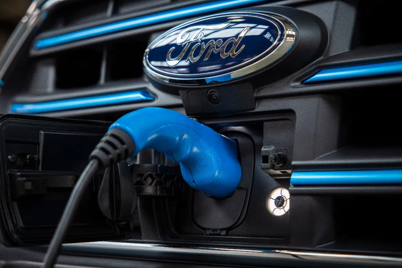 „Ford“ bendradarbiaus su „Xcel Energy“, kad sukurtų įkrovimo tinklą