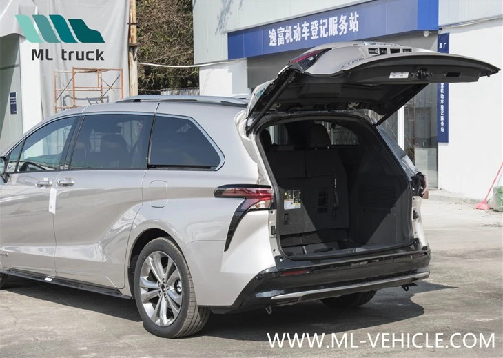 2023 Toyota Sienna 2.5L Hybrid