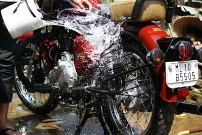 Ką daryti, jei motociklas neužsiveda po plovimo