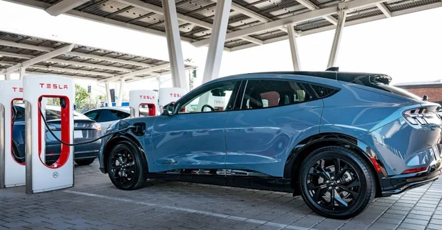 „Ford Q2“ elektromobilių pardavimų šuolis, antras po „Tesla“ JAV