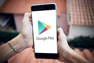 „Google“ riboja trečiųjų šalių prieigą prie „Android Auto“, gali pažeisti ES ...